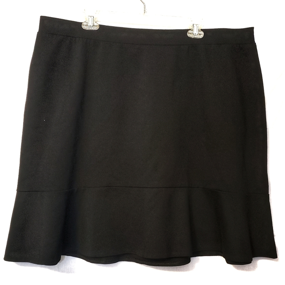 Lane Bryant Flute / Skater Skirt Black Size 22/24